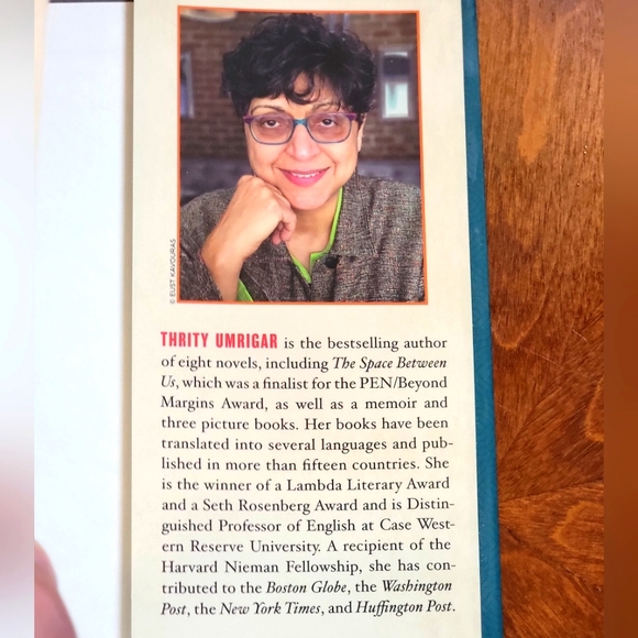 HONOR & I'VE GOT MY EYES ON YOU (2 HARDCOVER BOOKS) - Picture 4 of 6